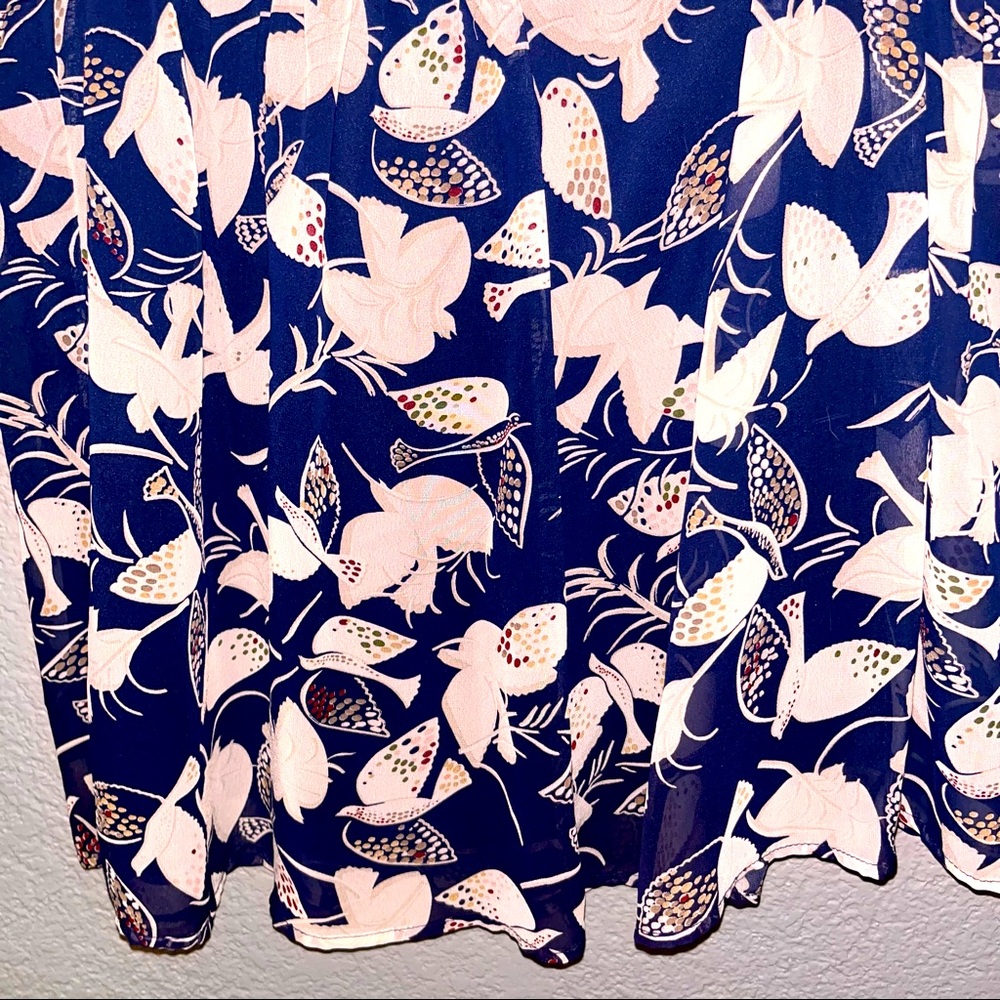 Old Navy M skirt, Navy lining, and Doves outer w/ front fit-disc. Shipping